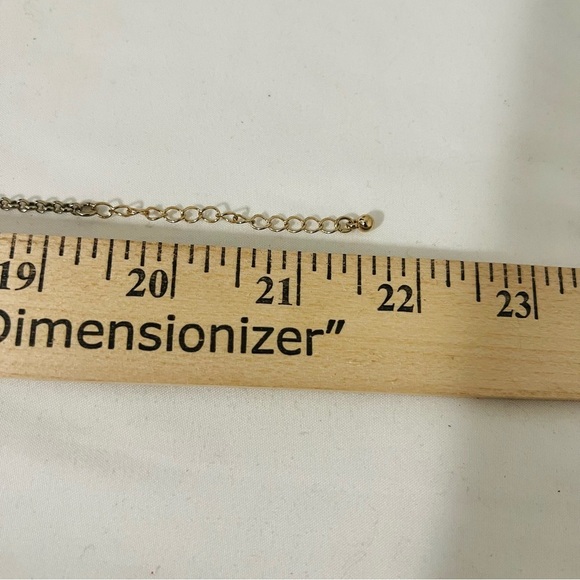 Timeless Elegance Stunning Gold and White Necklace Statement Business - Picture 8 of 8